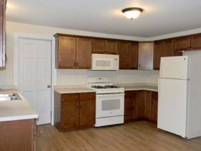 Foto del edificio - Completely Renovated Duplex Style Townhome