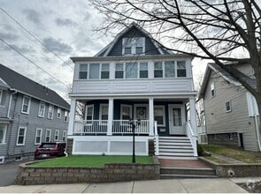 Building Photo - 49 Bates Ave