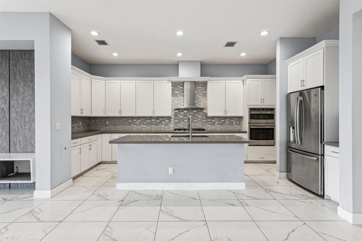 Foto principal - 3 br, 2 bath House - 4805 Saddle Ranch Rd