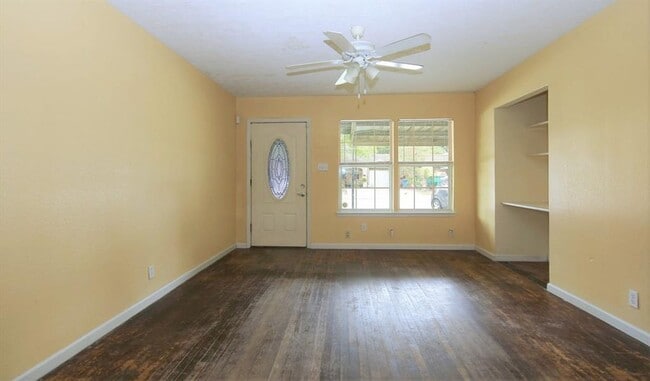 Building Photo - 3125 Hopper Rd