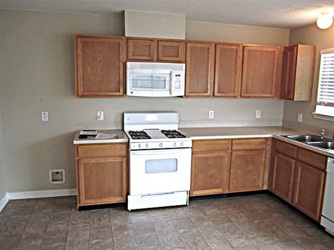 Foto del edificio - 1018 Redcrest Springs Ct