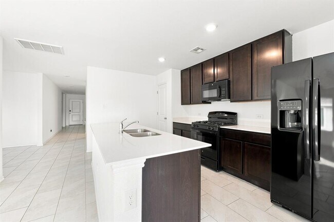 Foto del edificio - 2208 Bleecker St