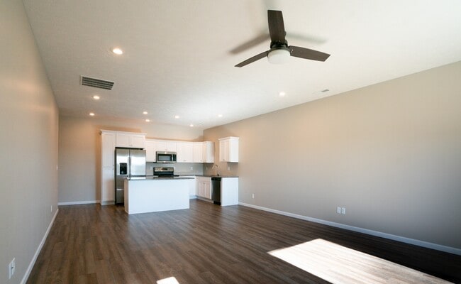 Foto del edificio - 4336 Dawn St