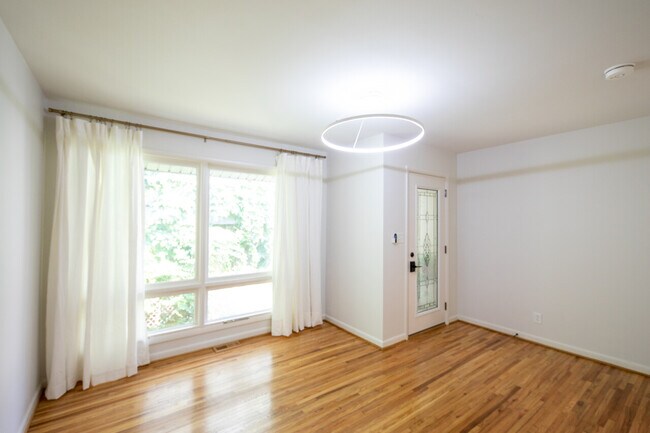 Foto del edificio - 1027 31st Ave N