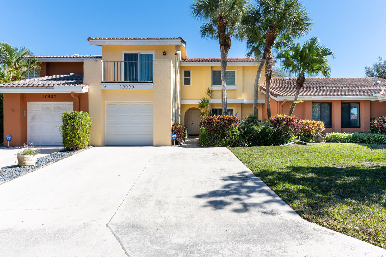 Primary Photo - 20990 Estada Ln