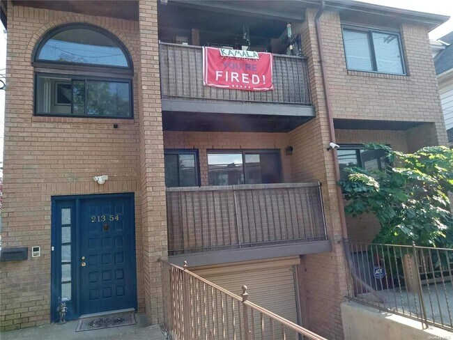 Foto del edificio - 213-54-213-38 38th Ave