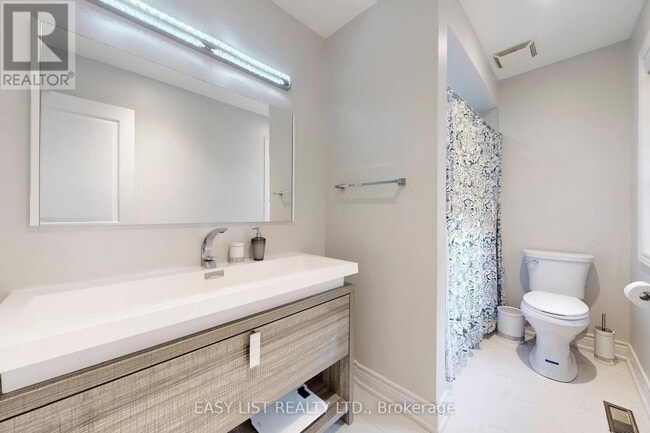 Building Photo - 6 Kingshill Rd