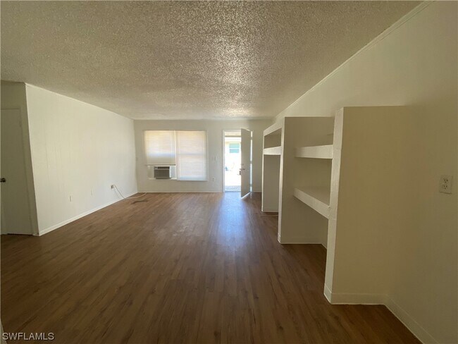 Foto del edificio - 3217 Jeffcott St