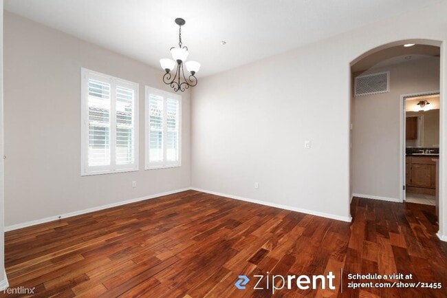Building Photo - 2 br, 2 bath Townhome - 2768 Piantino Circ...