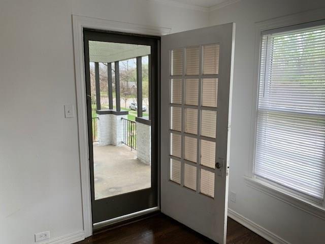 Building Photo - 5735 Velasco Ave