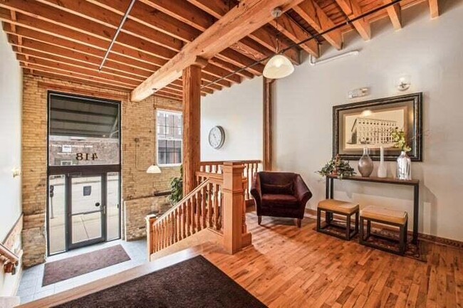 Foto del edificio - 418 N 3rd St