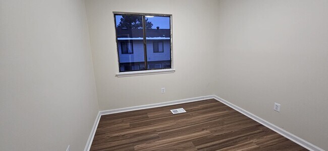 Foto del edificio - 8416 Fuerte Ct