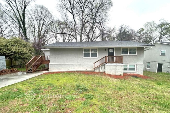 2866 Gresham Rd S E