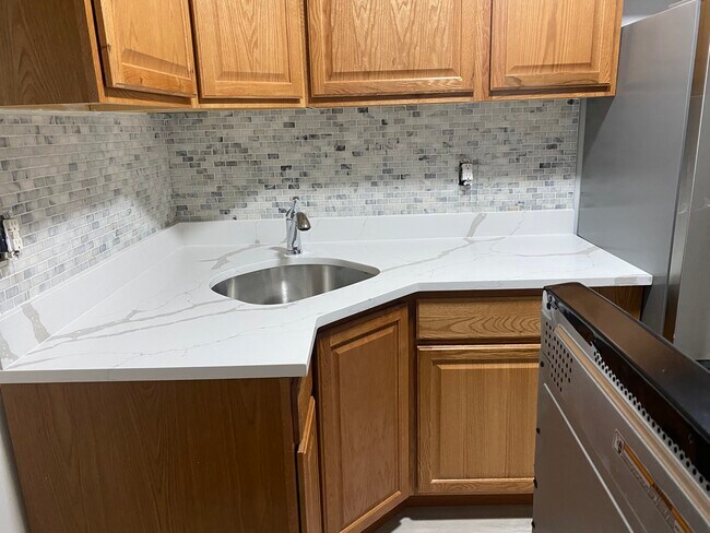 Building Photo - 11505 Bedell St