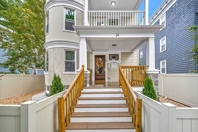 Building Photo - 24 Hinckley St