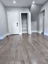 Building Photo - 5 Raddin Ter