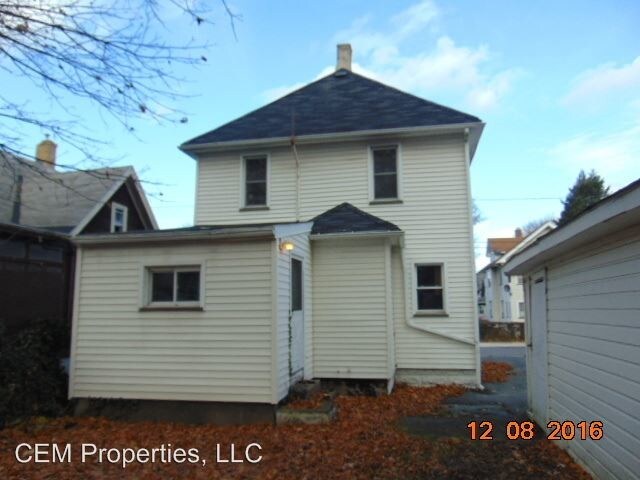 Building Photo - 37 Van Stallen St