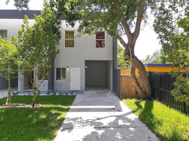 Foto del edificio - 5125 NW 5th Ave