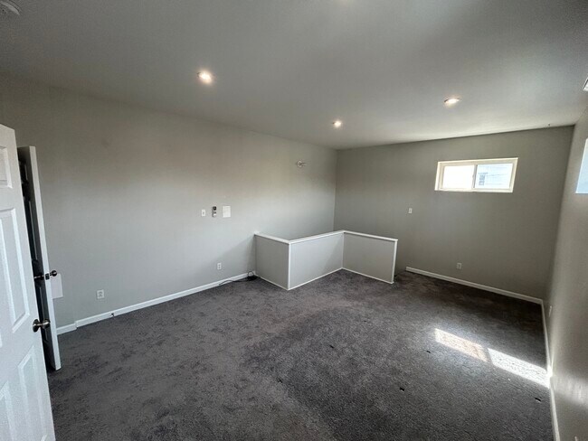 LR 109 N.Principal (1B) - Zeli Capital