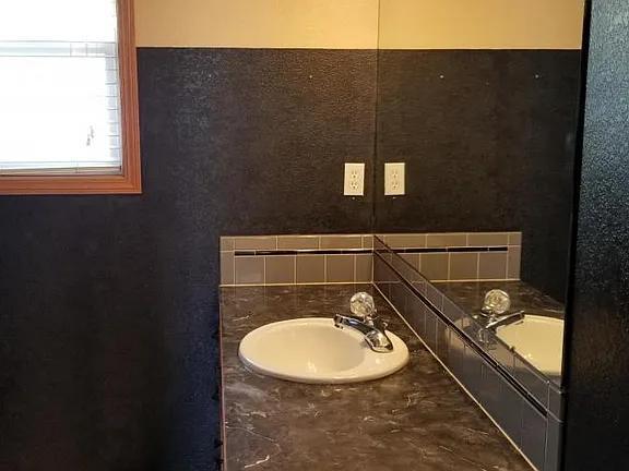 Building Photo - 1509 Chickadee St