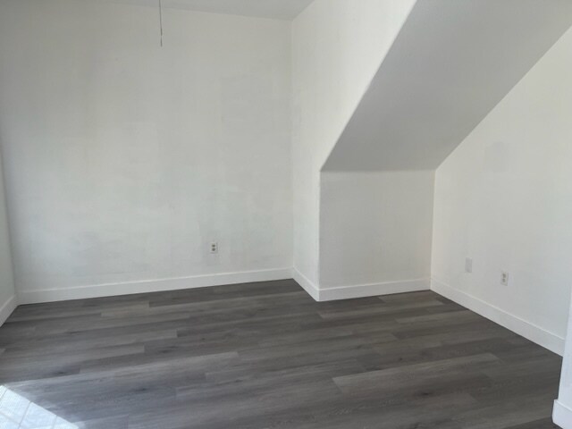 Foto del edificio - 2171 Hussium Hills St