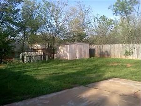 Building Photo - 3205 SE 55th St