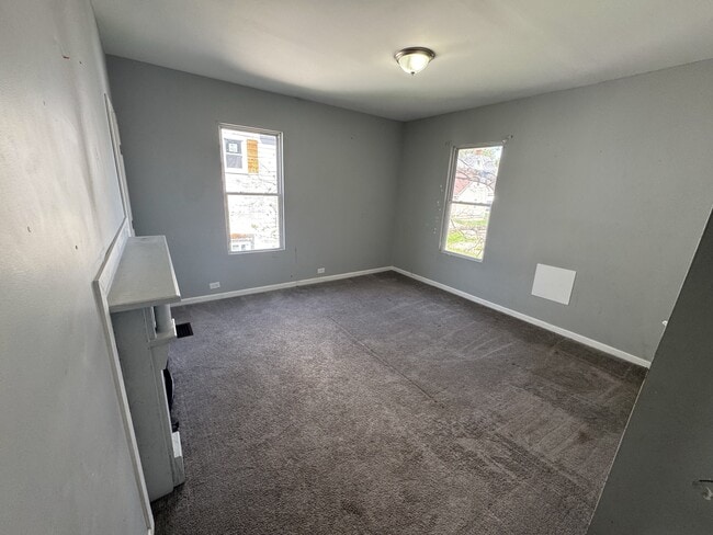 Foto del edificio - 63 W Hallam Ave