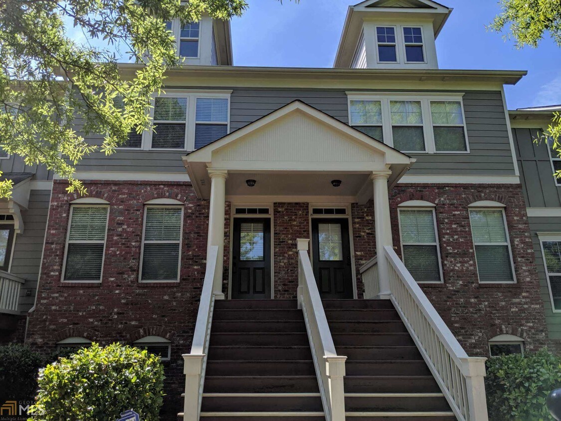 Foto principal - 520 Village Arbor Park NW