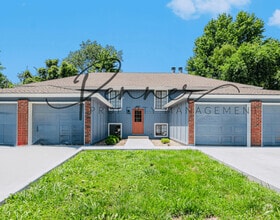 Building Photo - 2701 NW 5th St