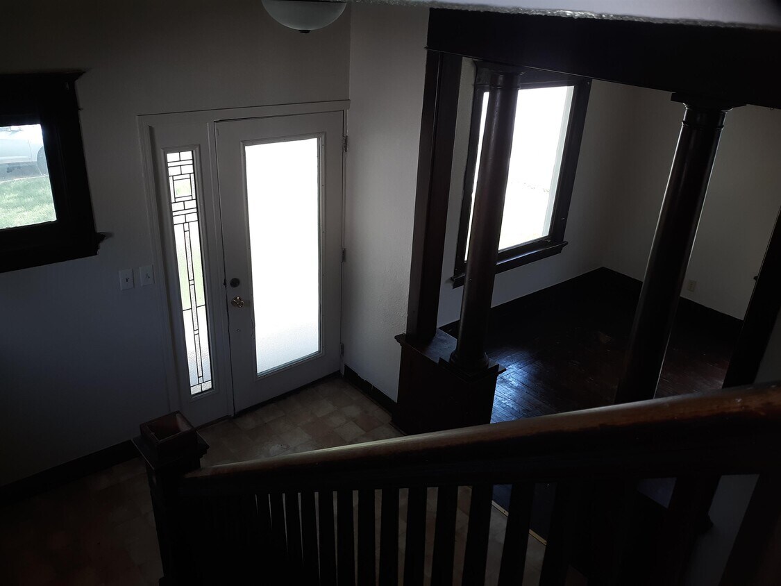 Primary Photo - 126 Wellington St