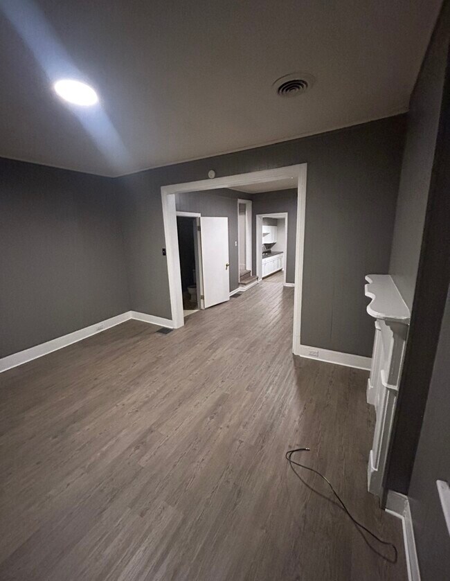 Sala de estar - 24 N Washington St