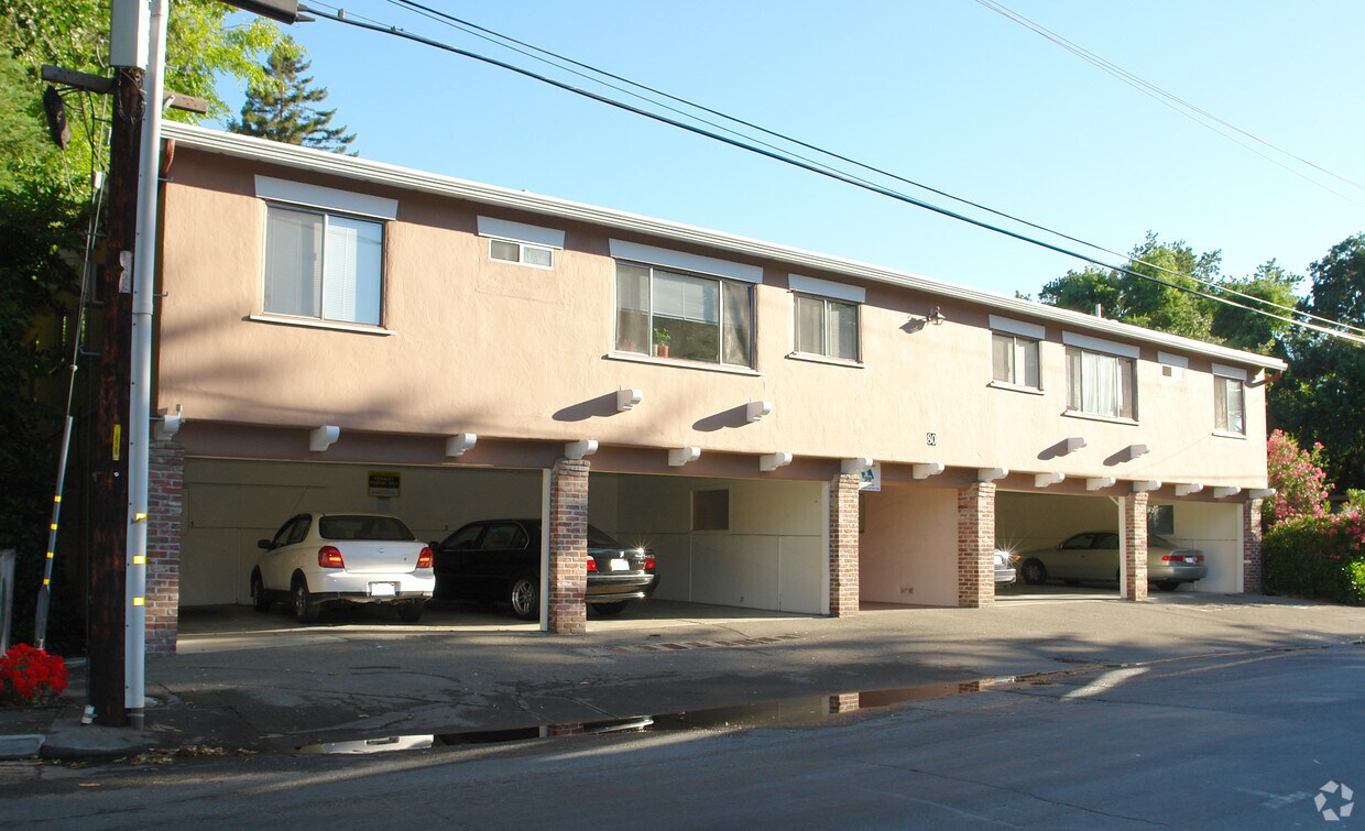 Foto del edificio - 80 Lafayette Cir