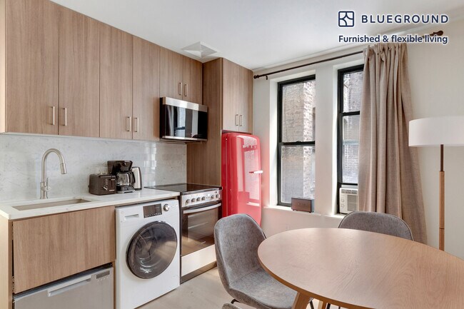 Foto del edificio - 236 W 15th St