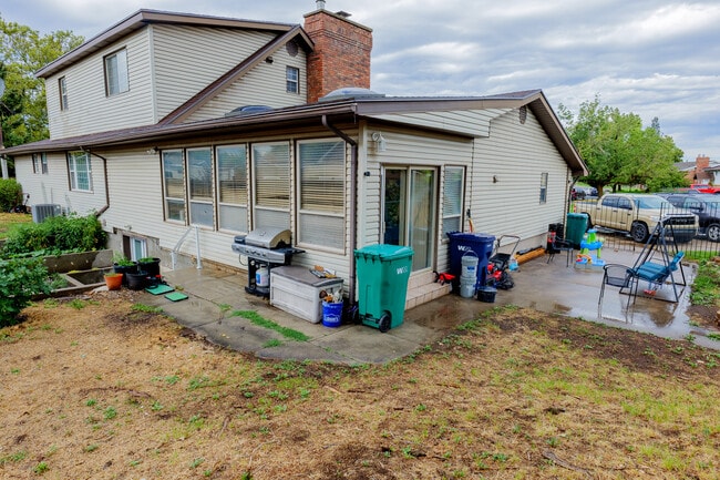 Building Photo - 4502 S 1720 W