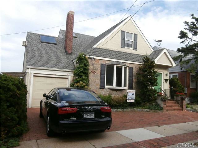 Primary Photo - 70 Mineola Ave