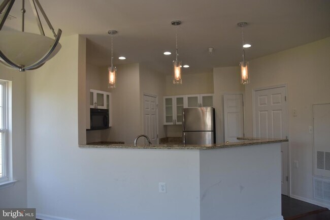 Building Photo - 3032 Bellamy Way