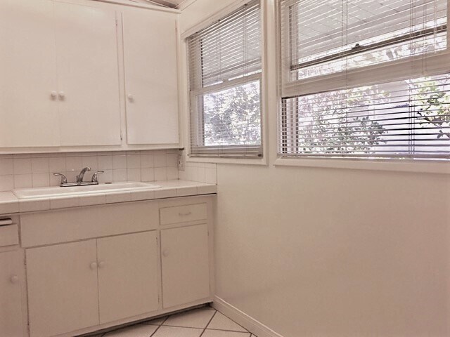 East side .. very cheery kitchen - 7344 W Manchester Ave