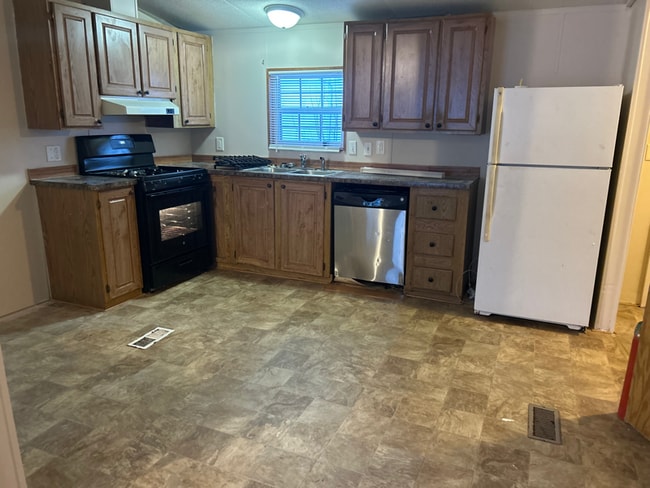 Building Photo - 297 Jessie Lee Dr