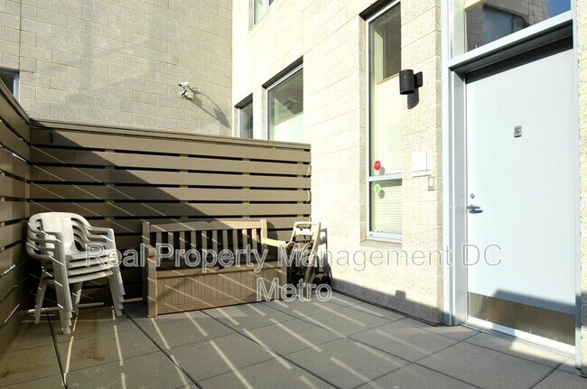 Foto del edificio - 1414 Belmont St NW