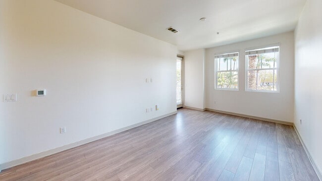 Interior Photo - Beach & Ocean