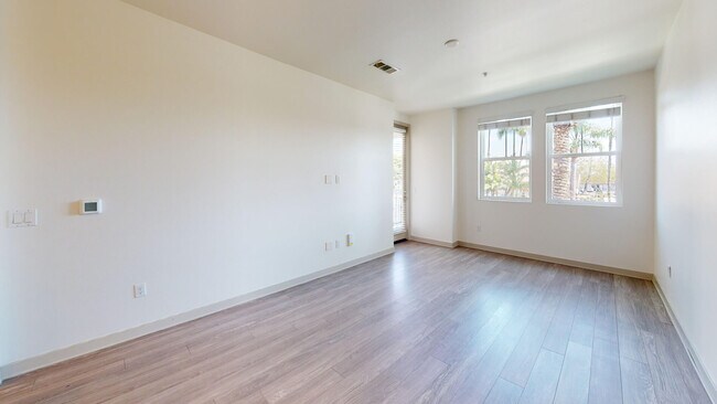 Interior Photo - Beach & Ocean