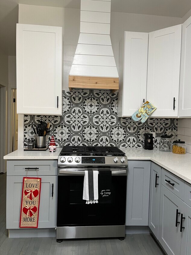 Foto principal - 1228 S 50th Ct