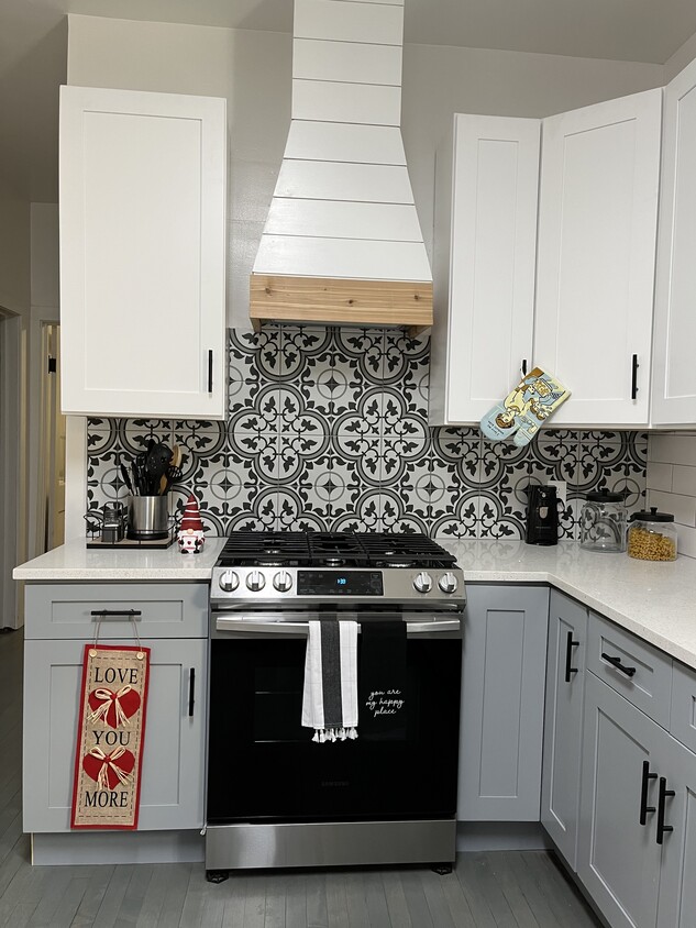 Primary Photo - 1228 S 50th Ct