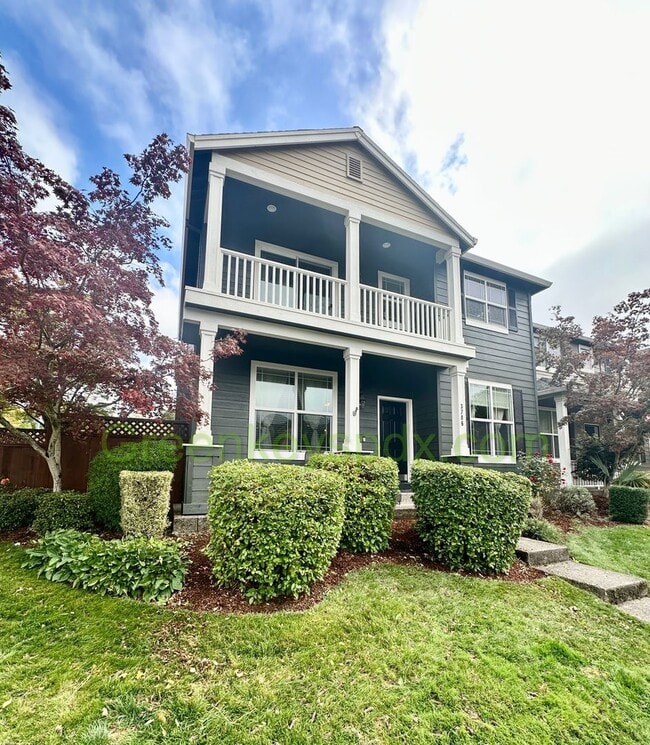 Building Photo - 3706 SE Oakleaf St