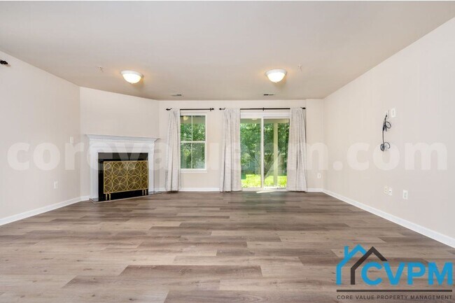 Foto del edificio - 601 Fox River Hills Way