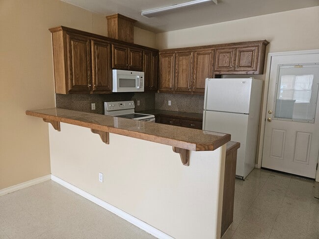 Foto del edificio - 804 N Taylor Rd