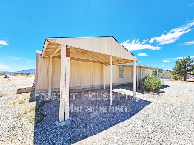 Foto del edificio - 3851 W Donner St