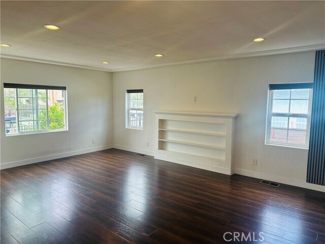 Building Photo - 1178 E 21st St