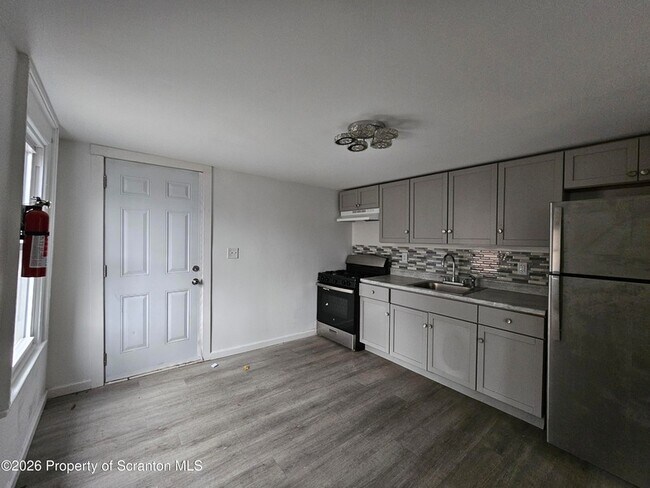 Building Photo - 1515 Brick Ave