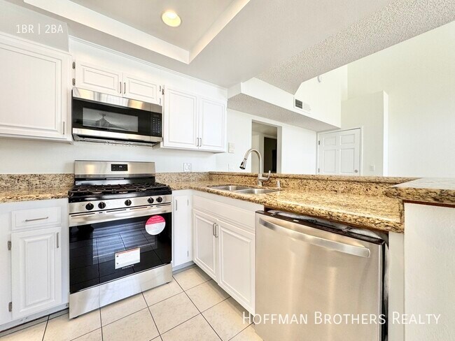 Building Photo - 5233 Cartwright Ave